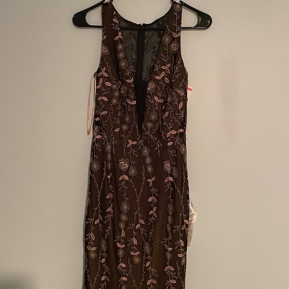 Evening dress - Picture 6 of 8